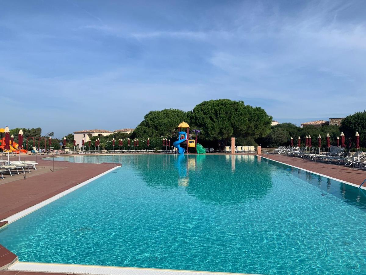 Club Esse Gallura Aglientu Exteriör bild