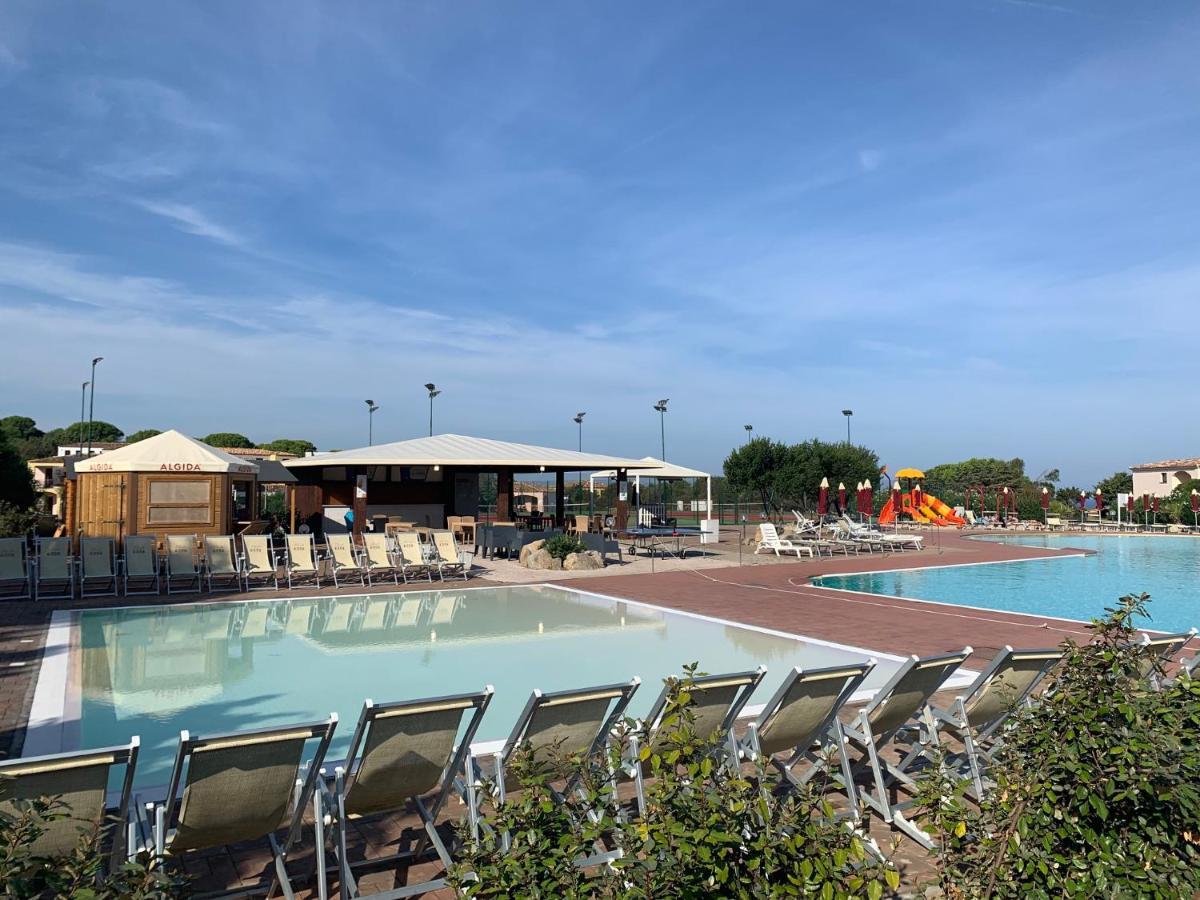 Club Esse Gallura Aglientu Exteriör bild