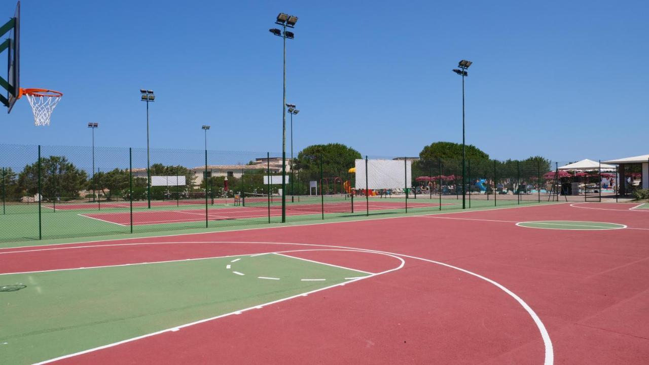 Club Esse Gallura Aglientu Exteriör bild