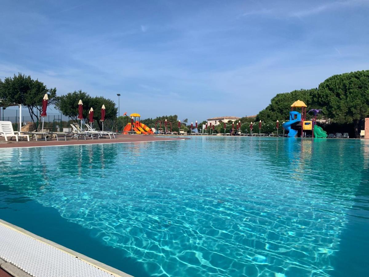 Club Esse Gallura Aglientu Exteriör bild